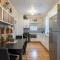 Cozy Private Single Room in Carramar - Nearby Station & Shops - Shared Bathroom
