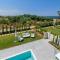 By The Beach - Blue Topaz Villa