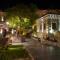 Design Cave Hotel