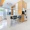 Aesthetic 3 Storey Villa Residence A23, Private Pool, close to Ma Doo Bua Café and Laguna - Ban Pak Lak