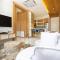Aesthetic 3 Storey Villa Residence A23, Private Pool, close to Ma Doo Bua Café and Laguna - Ban Pak Lak