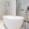 Aesthetic 3 Storey Villa Residence A23, Private Pool, close to Ma Doo Bua Café and Laguna - Ban Pak Lak
