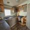 Inviting 3-Bed Caravan in Porthcawl - Porthcawl