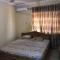 Well furnished three bedrooms apartment in a serene area - Ashonman