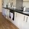 Cherry Tree Cottage in idyllic Cotswold village