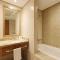 Heart of JBR - Al Fattan Marine Tower 3 bedroom En-Suite plus Maid with Sea View - 迪拜
