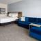 La Quinta Inn & Suites by Wyndham Locust Grove