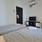 Rooms at Mansion One, Shared Apartment Only - George Town