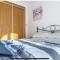 Golf Resort - Apartment - Sleeps4 - Pool - Parking