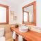 Charming villa with ocean view in Puerto Bahia