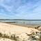 Oceanfront White Stone Cottage with Private Beach! - White Stone