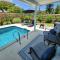 Coastal Vibes! Tropical heated pool home short drive to the beach - Bradenton