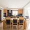 Casa de Eiró by House and People