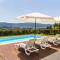 Casa de Eiró by House and People