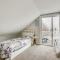 Wildwood Retreat with 2 Balconies 5 Blocks to Beach - 怀尔德伍德