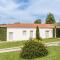 Casa da Hera by House and People