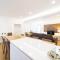 Casa da Hera by House and People