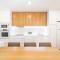 Casa da Hera by House and People