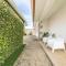 Casa da Hera by House and People