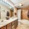 Community Beach Access Lake Harmony Townhome