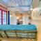Inglis Studio Home with Covered Patio and Grill! - Yankeetown