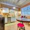 Inglis Studio Home with Covered Patio and Grill! - Yankeetown