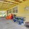 Inglis Studio Home with Covered Patio and Grill!