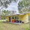 Inglis Studio Home with Covered Patio and Grill! - Yankeetown