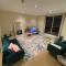 Free parking and wi-fi near city centre sleeps 6-8 - Leicester