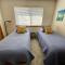 Three Peaks Retreat - سيسترز