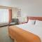 Holiday Inn Express Hotel & Suites Lancaster-Lititz by IHG