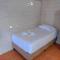 Hostel del Pacífico Habitación con baño privado y aire acondicionado