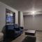 Mountain Vista Inn & Suites - Walking Distance to the Island