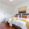 Stylish 2 bed Apartment metres from the Promenade - 开普敦