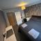5 Riverside Place Thurso. 2 bed, 2 bathrooms. - 瑟索