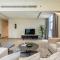 Spacious apartment with Maid room in Dubai Marina I Marina Arcade