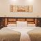 Suite with pool view - Sheikh Zayed