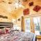 Helen's Hideaway-Wooded seclusion 1 mile to Deep Creek Smoky Mtn Park - Bryson City