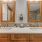 Spring Creek Spacious Luxury King One Bedroom plus Den at White Spruce Lodge