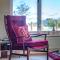 Luxurious, Fabulous, Fun, Contemporary Suite in Retreat Centre - Salisbury
