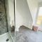 Spacious 4 Bedroom, Wi-Fi, 2 Gardens, Sleeps 8 - Amethyst - 剑桥