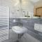 Solid Gold Garni Hotel
