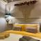 22 La Maisonette