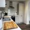 Sterling Stylish 2 bedroom Central Modern Apartment - Darlington