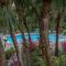 Sun Eagle Condo! Cozy condo with workspace and community pool! - برادنتون