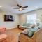 Sea Site Retreat Unit B! Great attractions nearby! Short walk to the beach!