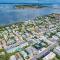 Sea Site Retreat Unit A! Great amenities nearby! Short walk to the beach!