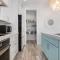 Ocean Star! 7 Bdrms, 7 Baths! Beaches less than 5min walk to beach! - هولمز بيتش