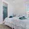 Ocean Star! 7 Bdrms, 7 Baths! Beaches less than 5min walk to beach! - هولمز بيتش