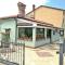 Apartments with a parking space Umag - 22722